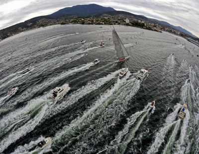 Wild Oats XI makes it three in a row