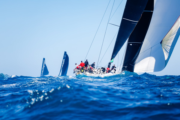 Alive, a undefined yacht from undefined