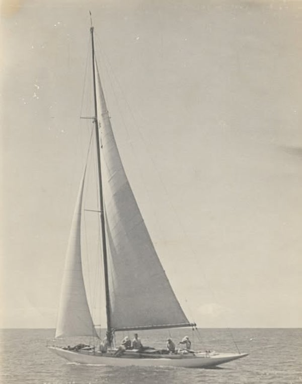 Defiance, a undefined yacht from undefined