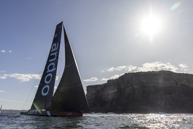 Andoo Comanche surge sets up enthralling race for Line Honours in Noakes Sydney Gold Coast