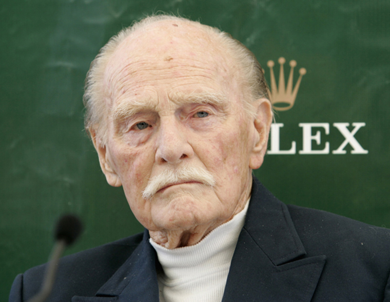 Dennis Mason, 1947 Sydney Hobart crewman, will start the 2006 Rolex Sydney Hobart