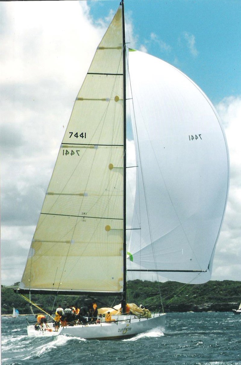 Bumblebee V (AUS7441) - 2000 - CYCA Archives